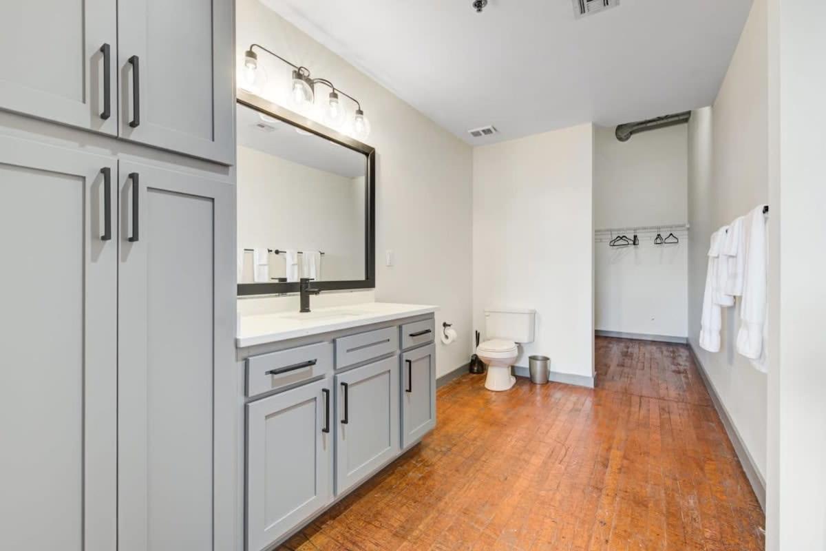2Br 2Ba Spacious Historic Loft With Gym By Envitae Kansas City Extérieur photo
