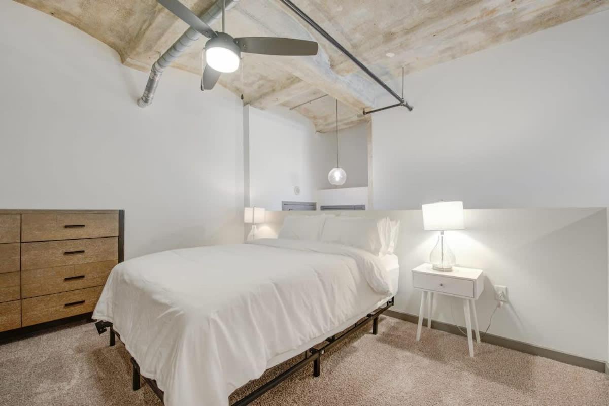 2Br 2Ba Spacious Historic Loft With Gym By Envitae Kansas City Extérieur photo